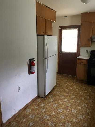 33 Delafield St - Photo 3 of 20