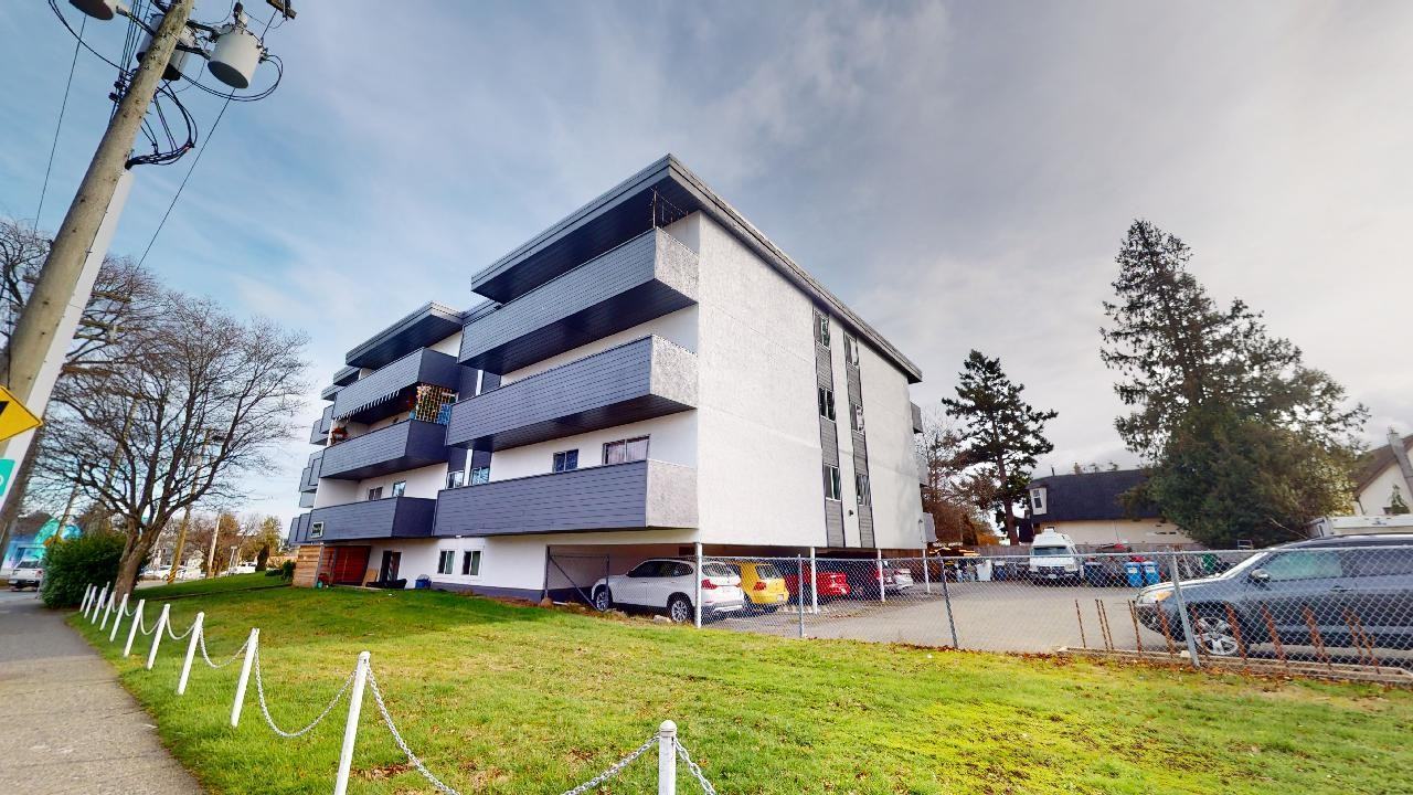 Dunsmuir Court Apartments 803 Esquimalt Rd, Esquimalt, BC V9A 3M5