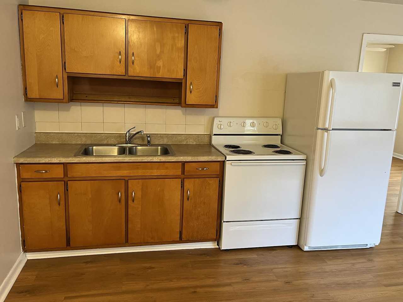 2350 Rolfe St #A - Photo 4 of 8