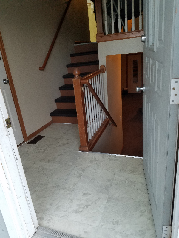 2323 Ponderosa Ct - Photo 2 of 7