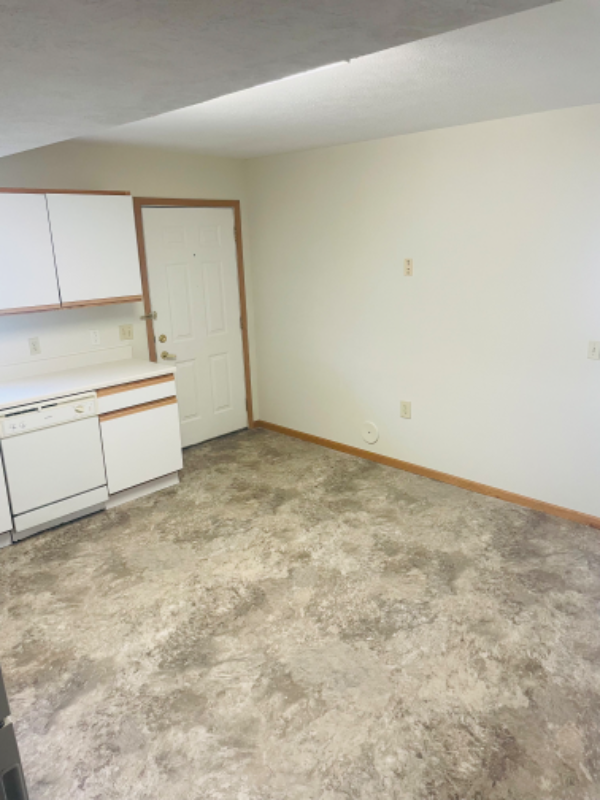 739 W Mary St - Photo 4 of 7