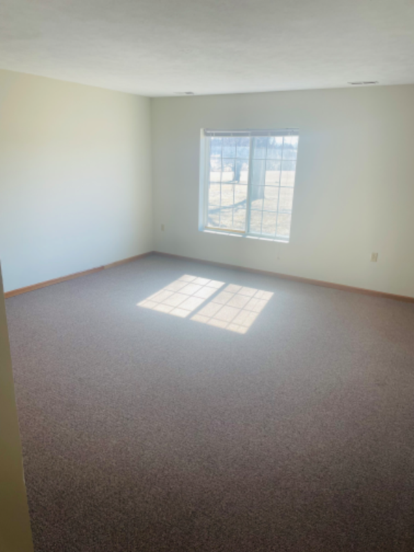 739 W Mary St - Photo 5 of 7