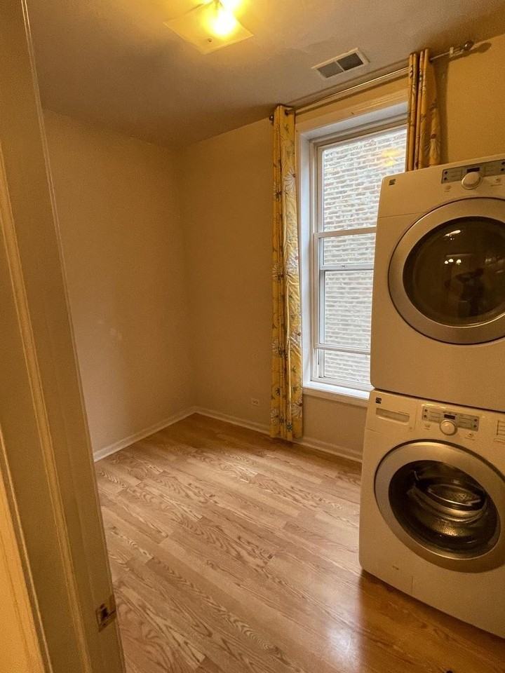 837 N Winchester Ave #2 - Photo 2 of 6