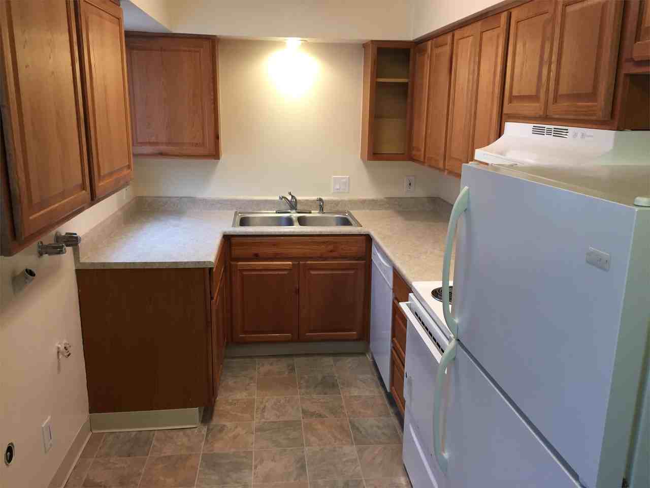 807 Bennett - 3 #03 - Photo 3 of 9