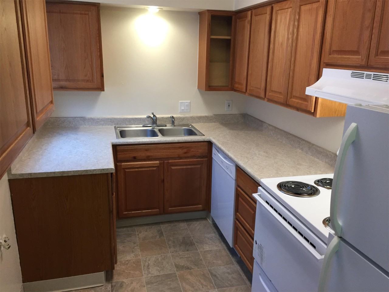 807 Bennett - 3 #03 - Photo 4 of 9