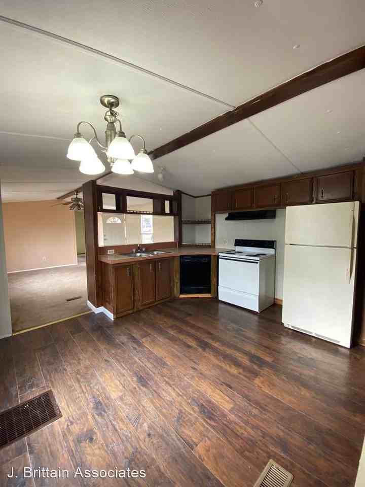 King Drive - Photo 2 of 11