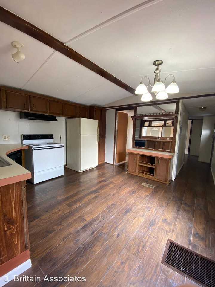 King Drive - Photo 3 of 11