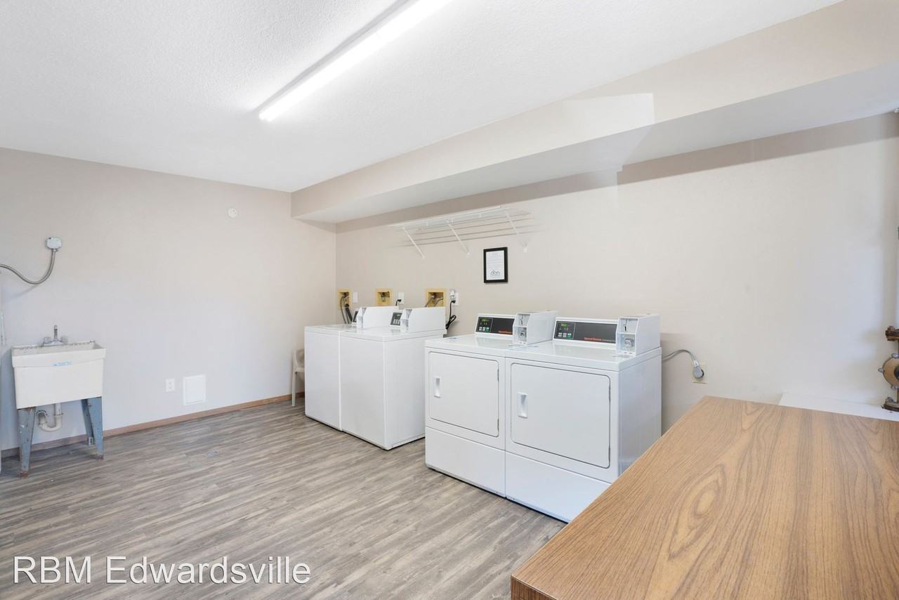 29 Devon Court - Photo 2 of 13