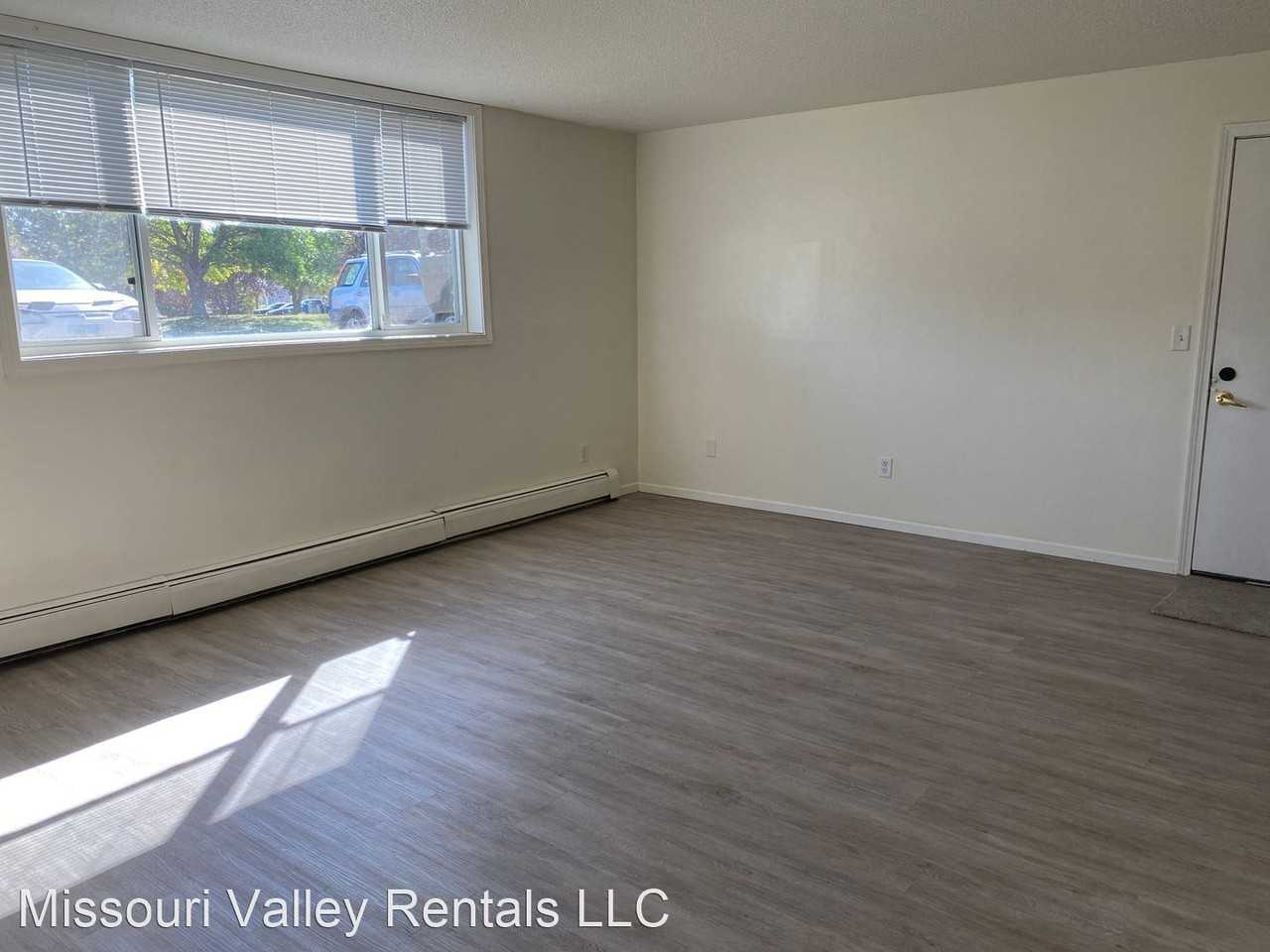 3211 E Rosser Apartments in Bismarck, ND 58501 Zumper