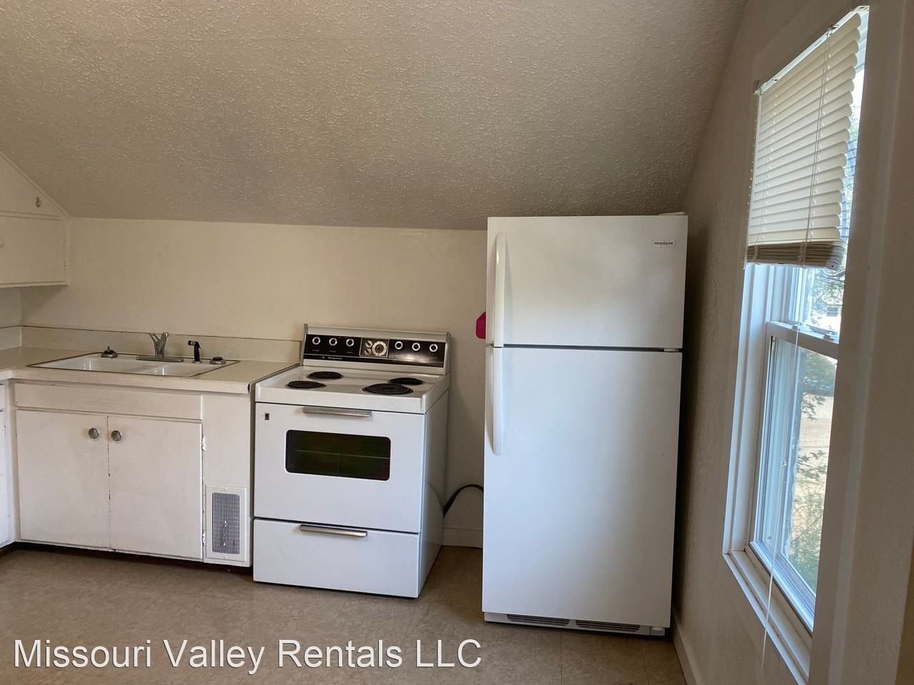 815 N 16th St - Photo 2 of 12