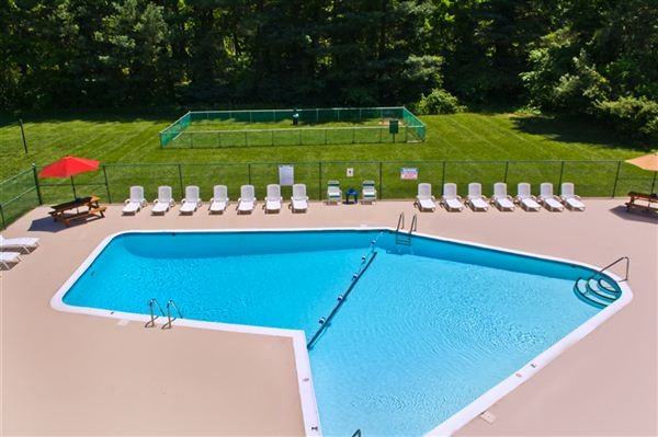 Johnsborough Apartments 301 Hawthorne Rd N, WinstonSalem, NC 27104