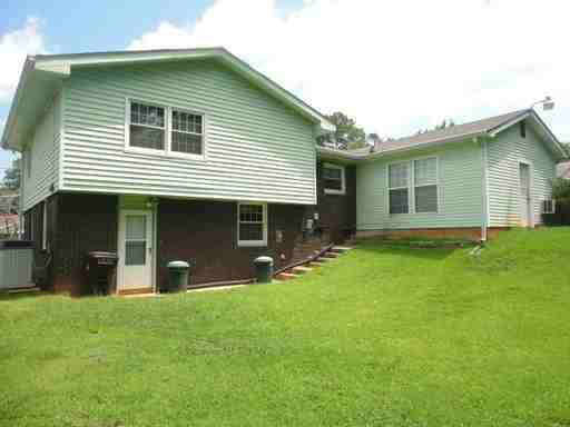 1417 Pennel Dr - Photo 2 of 18