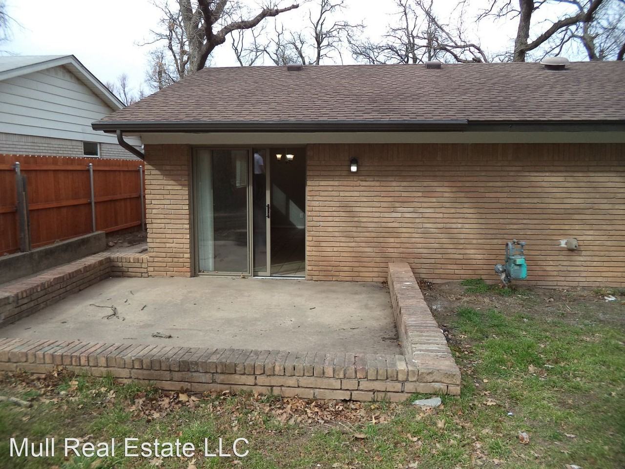 5704 Nw 33rd St - Photo 3 of 16