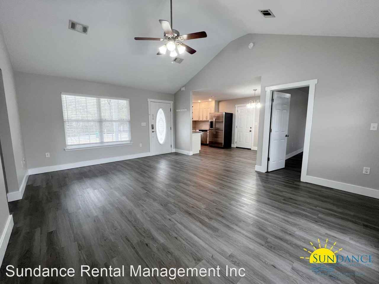 327 Strawbridge Dr - Photo 3 of 19