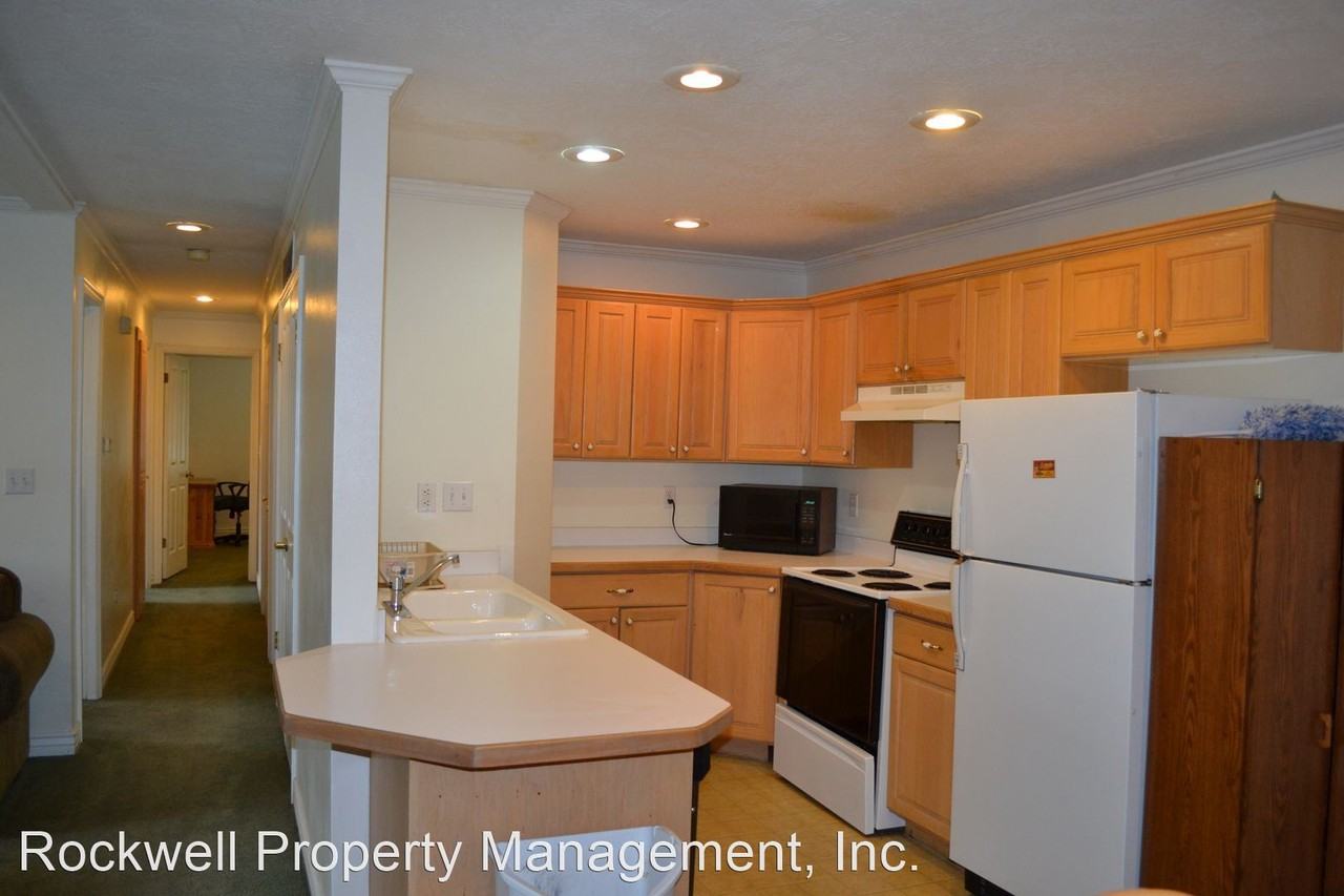 1541 Riverside Ave - Photo 2 of 12