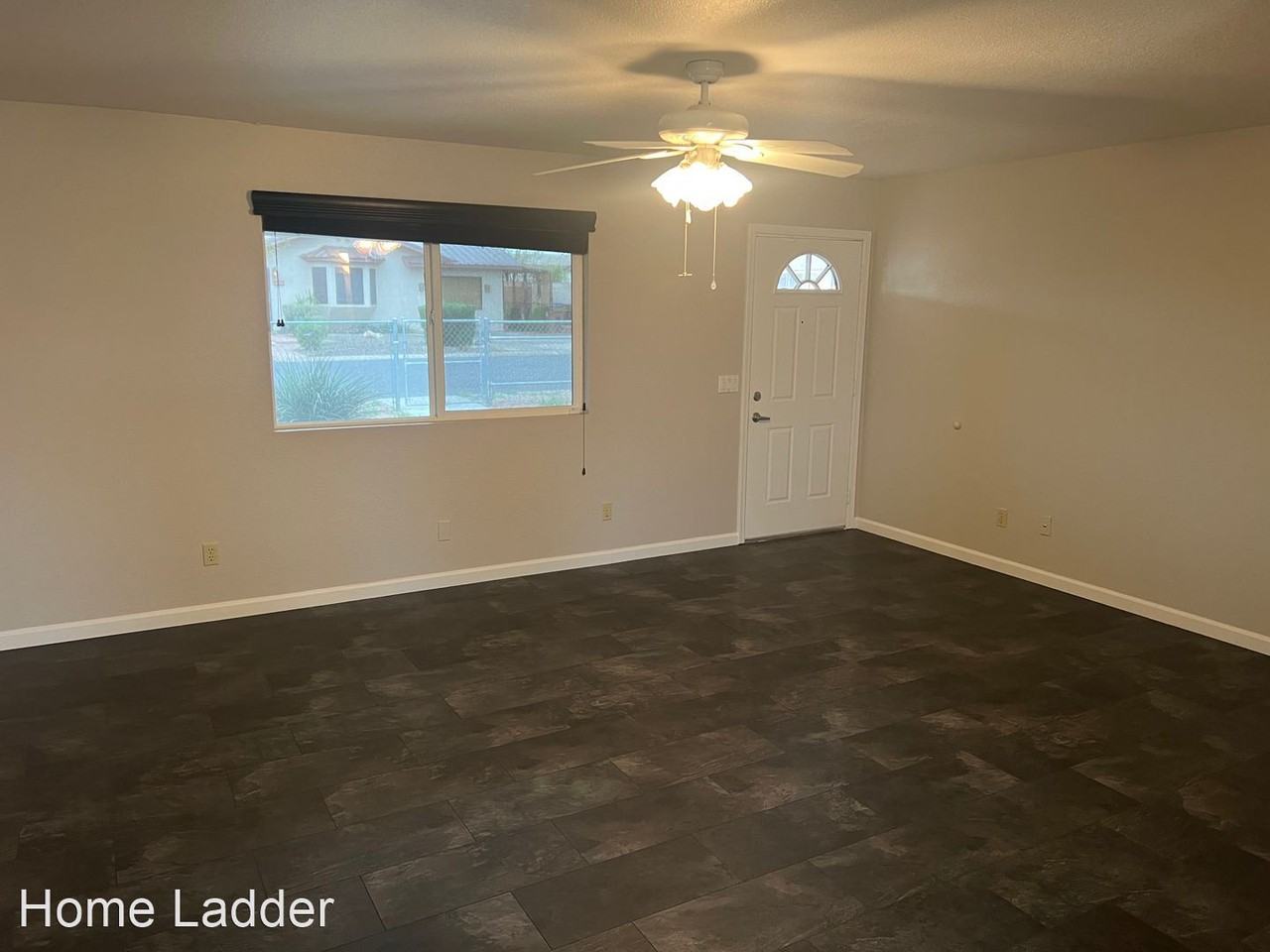 760 W Bunker Hill Dr - Photo 2 of 20