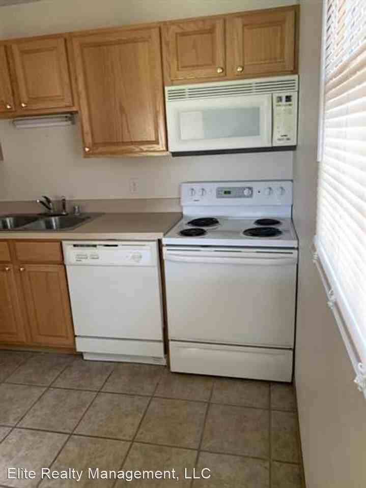 3536 Buckland Square - Photo 3 of 7