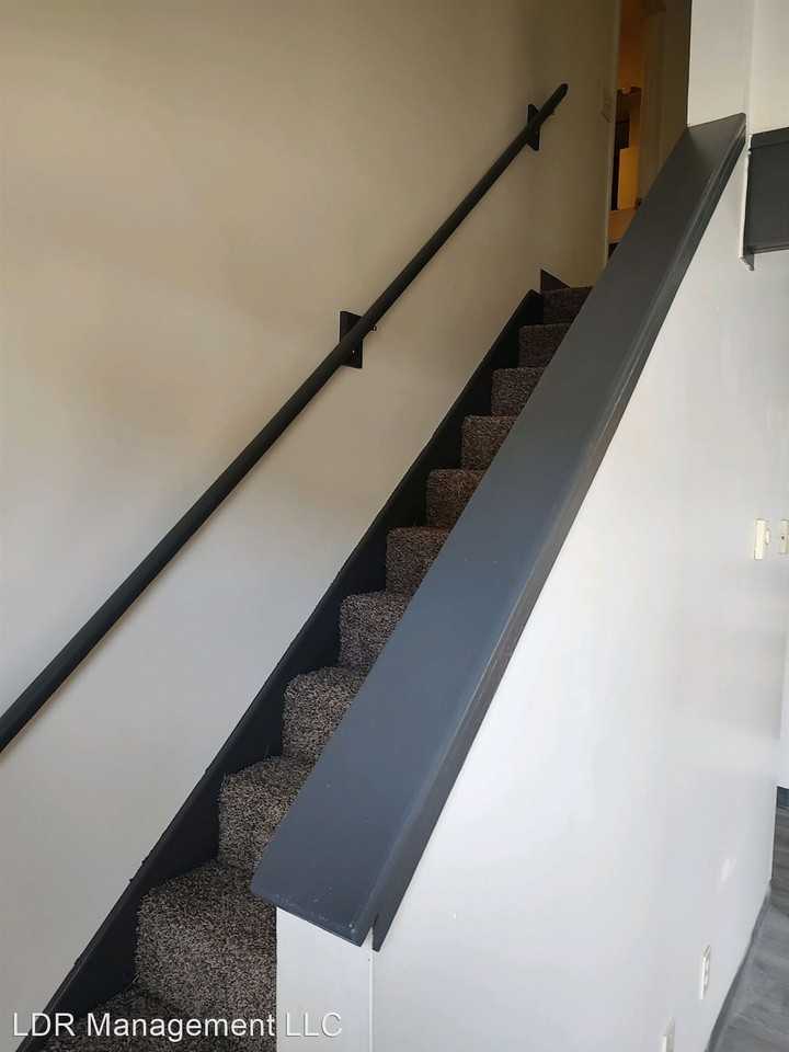 258A-305A Quail Creek Dr - Photo 2 of 5