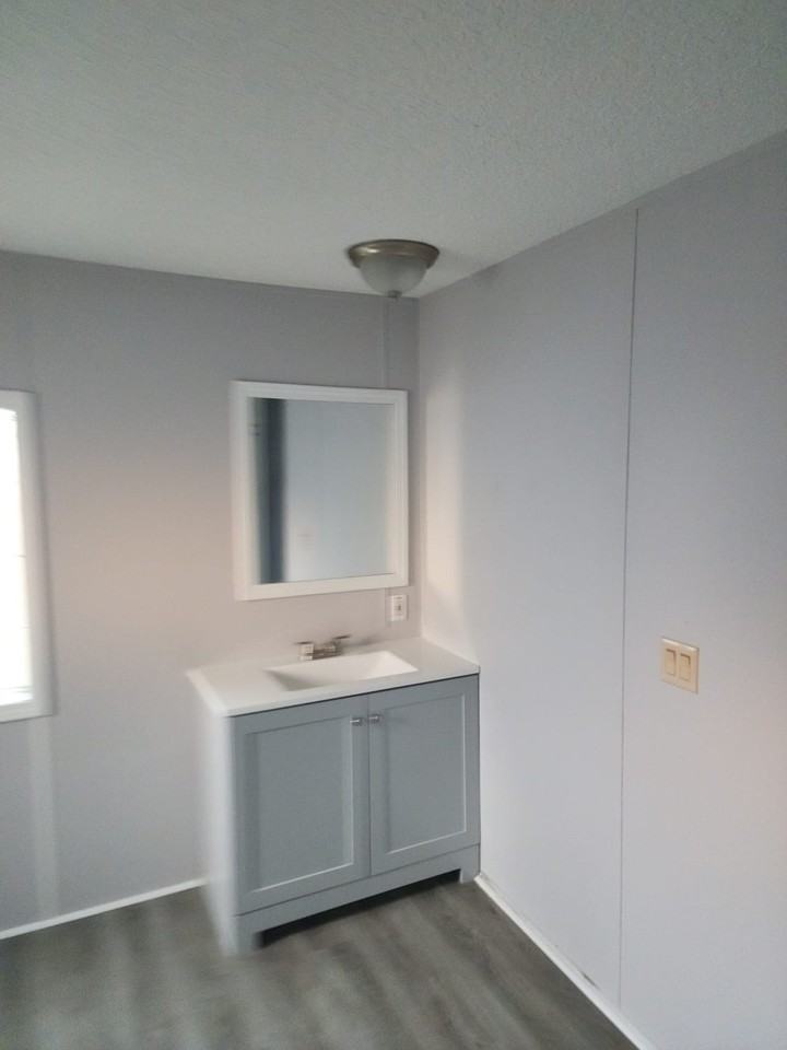 314 W Parker Ave - Photo 3 of 8