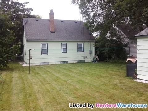 1611 Arlington Ave E - Photo 2 of 15