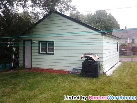 1611 Arlington Ave E - Photo 3 of 15