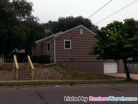 1364 Arlington Ave E - Photo 2 of 10
