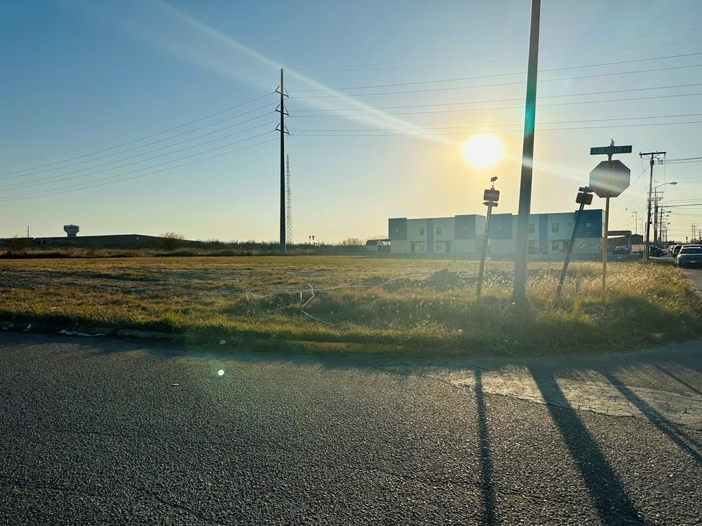 2688 Encino Park Dr - Photo 6 of 6