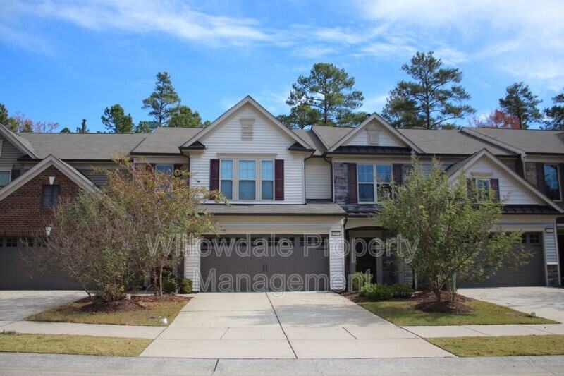 421 Chanson Dr - Photo 2 of 8