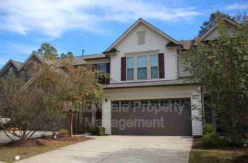 421 Chanson Dr - Photo 3 of 8