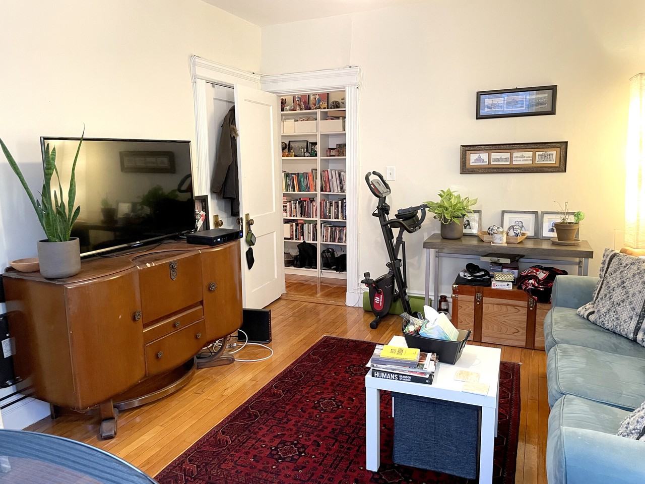 35 Queensberry St #7 - Photo 2 of 6