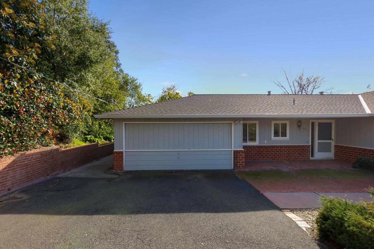 49 Meadow View Rd - Photo 2 of 45