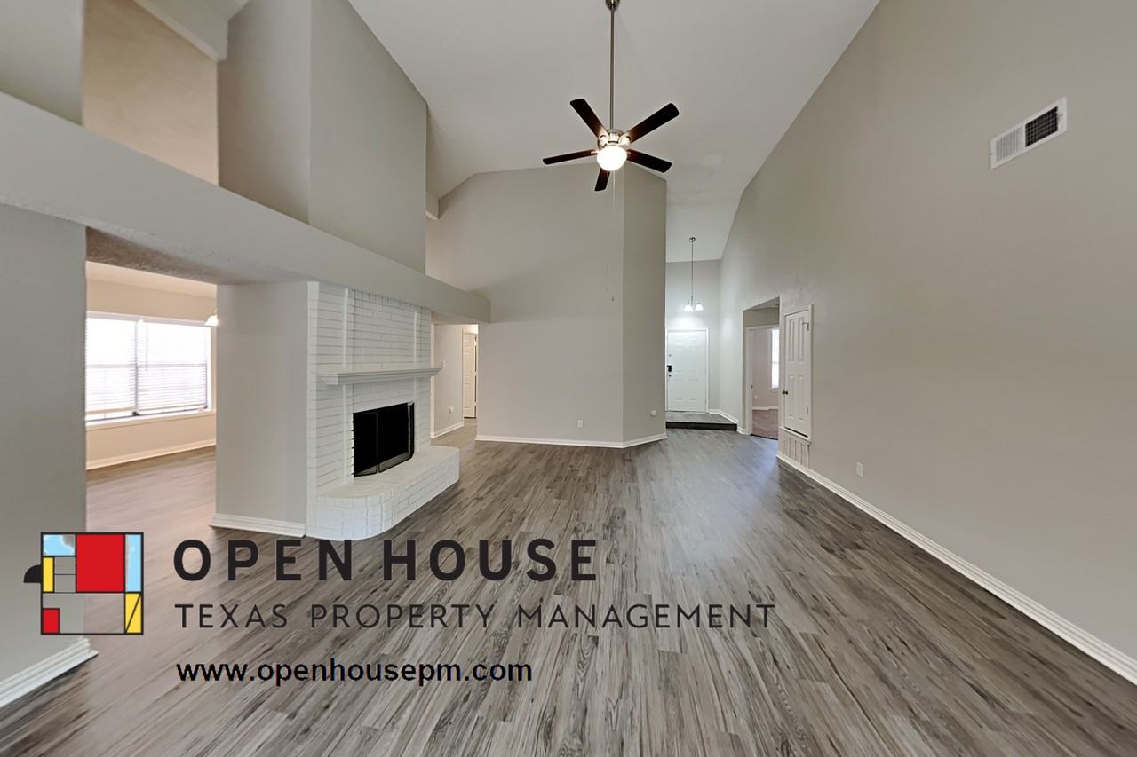 1012 Silent Dr - Photo 2 of 17