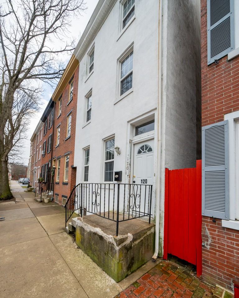 120 W Barnard St - Photo 3 of 31