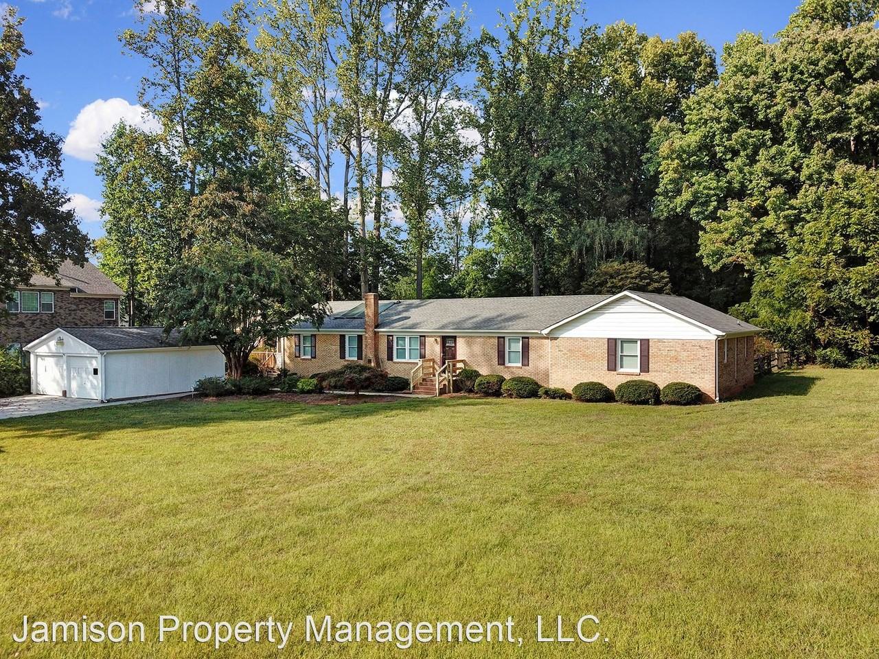 5536 Kool Springs Dr - Photo 2 of 32