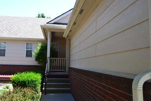 4620 Hedgerow Ct - Photo 2 of 23