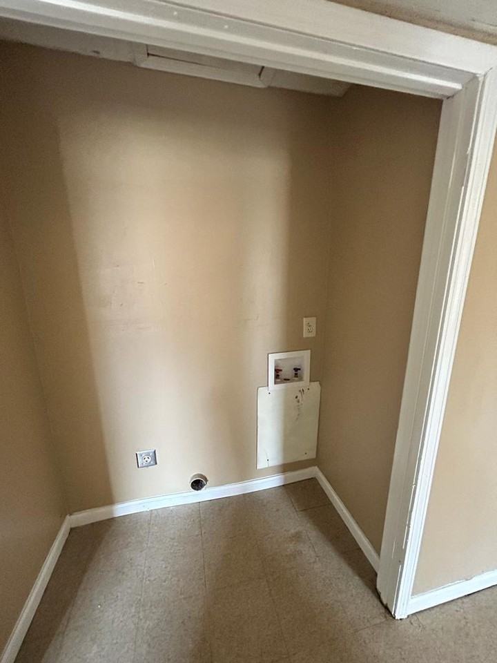 5366 Clinchport Circle #1 - Photo 6 of 18