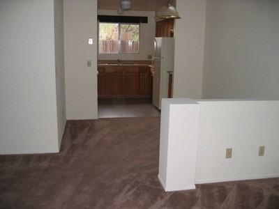 3326 E Water St - Photo 3 of 4