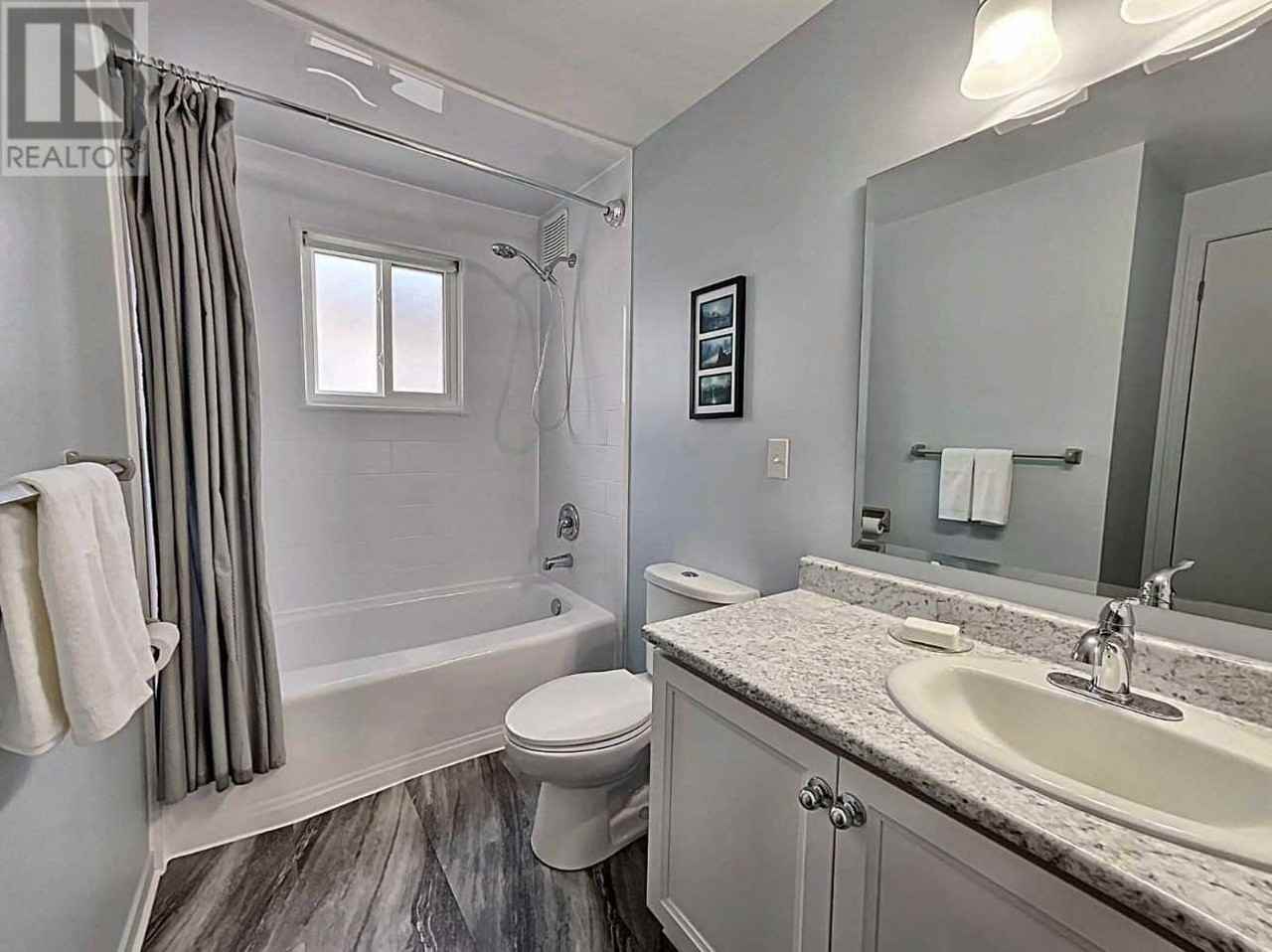 6 Hickling Trail - Photo 3 of 9