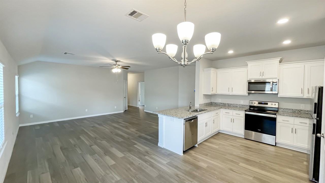 1921 Cartwright St #1 - Photo 3 of 14