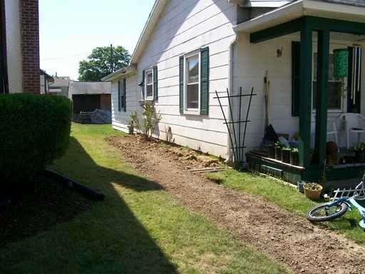 115 Lynn St - Photo 3 of 6