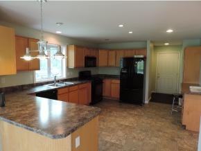 274 Old County Rd - Photo 3 of 33