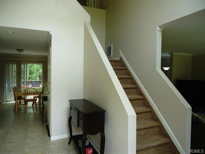 10 Lake Shore Dr E - Photo 3 of 26