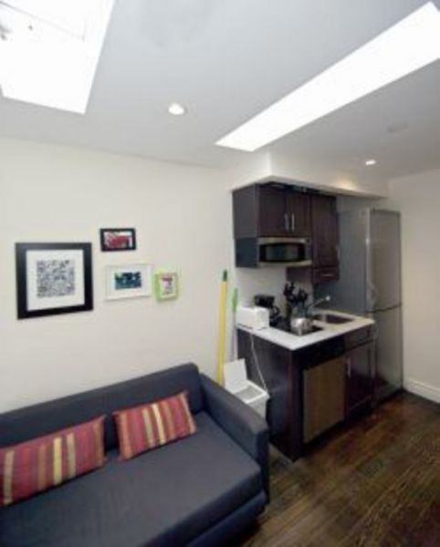 319 West 14th Street - Photo 2 of 4