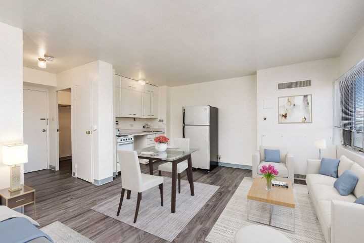 429 N 33rd St - Photo 3 of 5