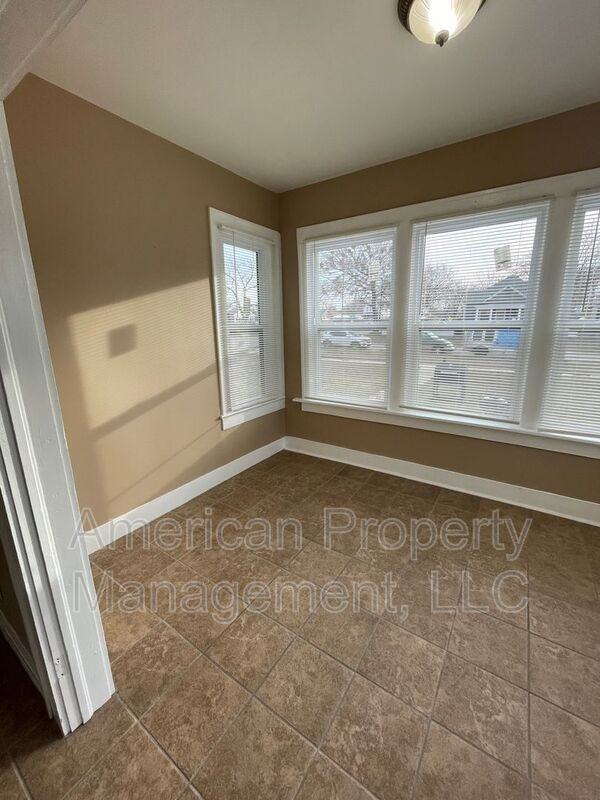 502 S Walnut St #1 - Photo 5 of 22