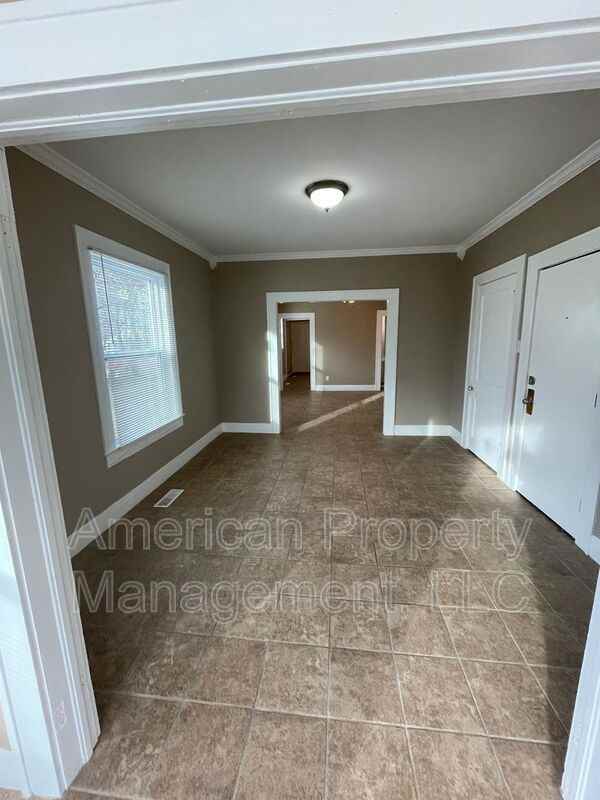 502 S Walnut St #1 - Photo 6 of 22