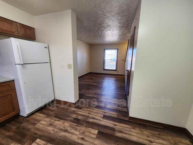 1507 David Dr - Photo 3 of 16