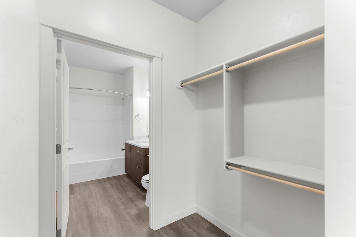 33 E Idaho Ave - Photo 6 of 7