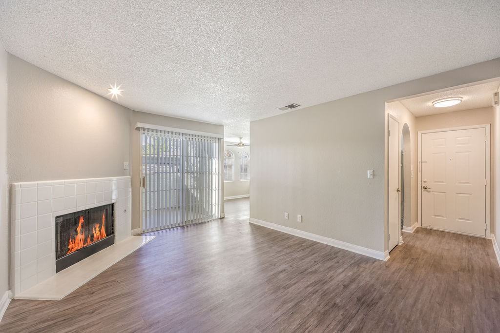 1601 E Katie Ave - Photo 4 of 19