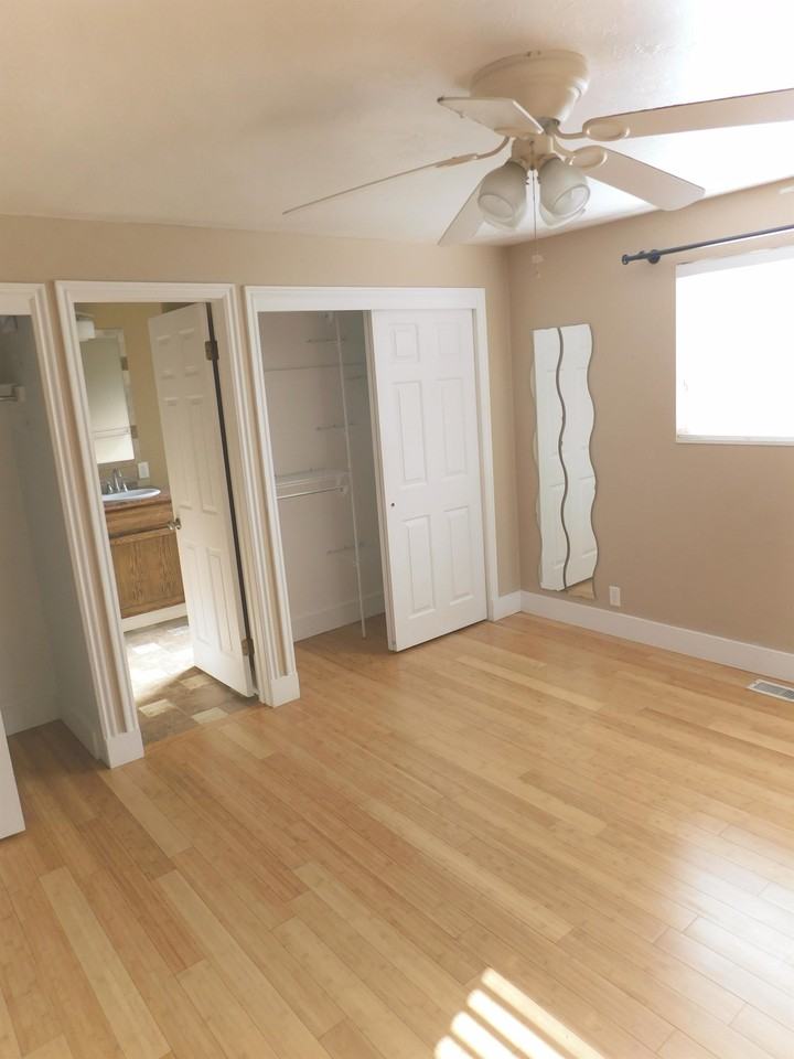 5150 S Caribbean Way #1 - Photo 5 of 17